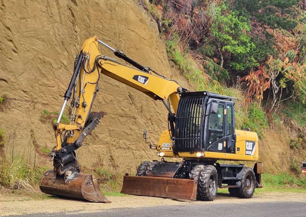 hunger_contracting_tree_removal_services_earthmoving_13